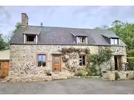vente maison 6 pièces 151 m² à notre-dame-de-livoye (50370)  219 000 €