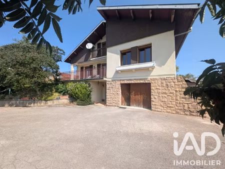 vente maison traditionnelle 8 pièces