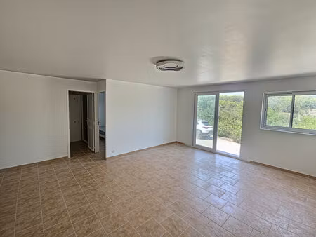 bas de villa le luc 3 pièce(s) 82 25 m2