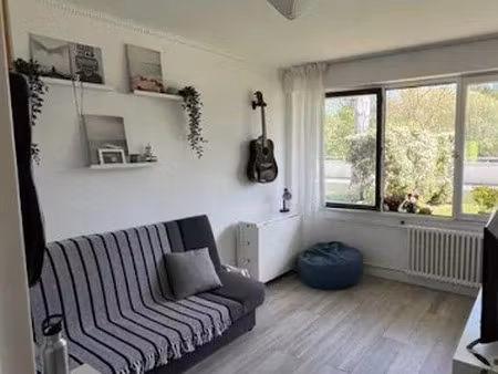 location meublée appartement 1 pièce 17 m² à sevres (92310)  824 €