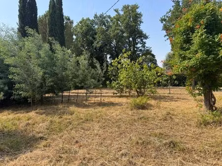 vidauban : terrain 1396m2 proche centre / emprise 209 m2