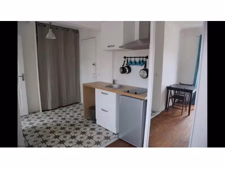 location meublée appartement 1 pièce 21 m² à paris 20ème (75020)  900 €