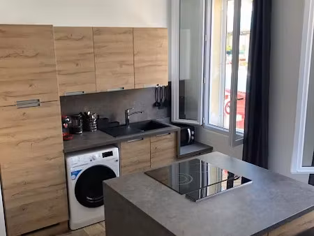 location meublée appartement 2 pièces 58 m² à toulon (83000)  850 €