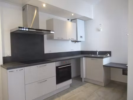 location appartement 4 pièces 100 m² à beziers (34500)  850 €