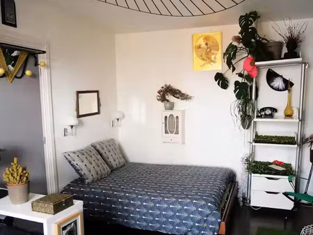 location meublée appartement 2 pièces 35 m² à paris 19ème (75019)  1 000 €