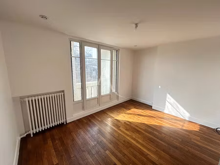 location appartement 1 pièce 27.4 m² à paris 12ème (75012)  1 050 €