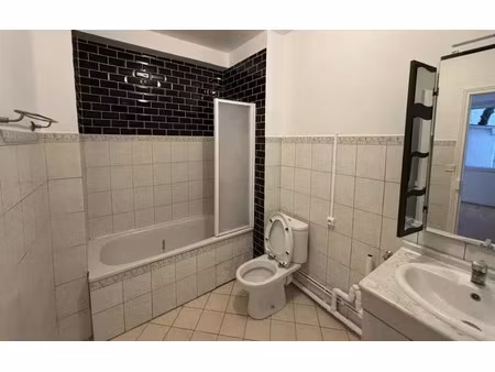 location appartement 2 pièces 40 m² à paris 15ème (75015)  1 350 €
