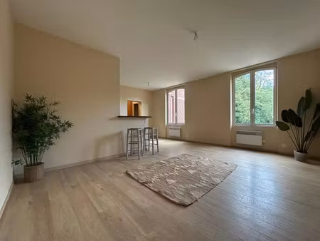 location appartement 5 pièces 126.11 m² à compiegne (60200)  1 200 €