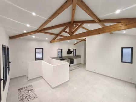 location appartement 3 pièces 90 m² à sète (34200)  1 400 €