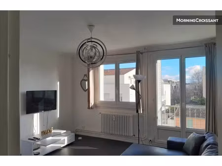location meublée appartement 2 pièces 59 m² à vaulx-en-velin (69120)  1 390 €