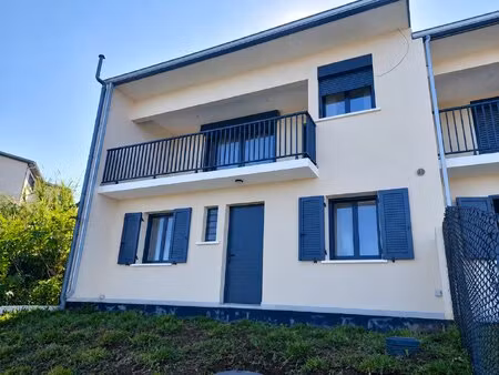 sd54 - villa t3 a louer petite ile