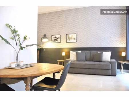 location meublée appartement 1 pièce 26 m² à nice (06000)  1 500 €