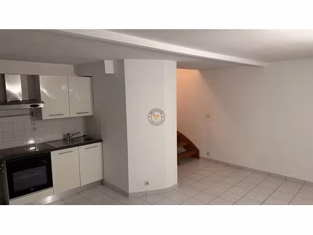 location maison 1 pièce 28 m² à nantes (44000)  645 €