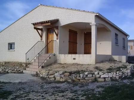 location maison 4 pièces 72 m² à salindres (30340)  805 €