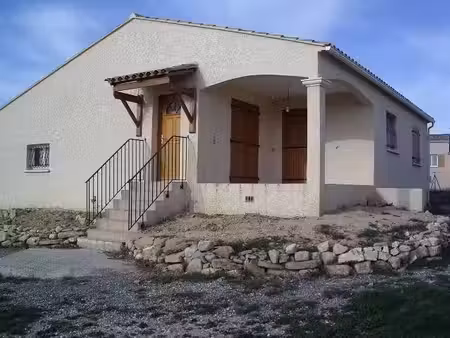 location maison 4 pièces 72 m² à salindres (30340)  807 €