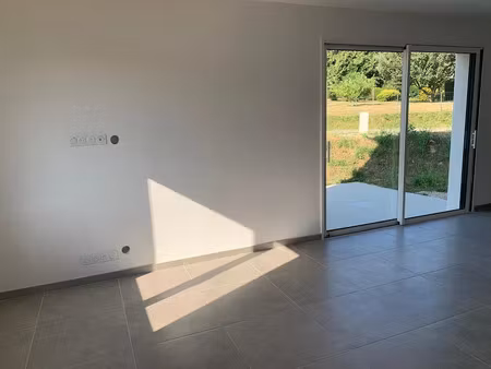 location maison 4 pièces 83.92 m² à saint-gonnery (56920)  900 €