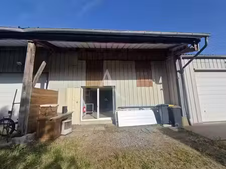 location locaux professionnels 2 pièces 79.32 m² à brissac-quincé (49320)  495 €
