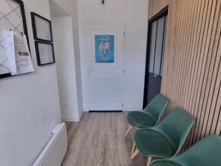 location locaux professionnels 53 m² à la ferté-sous-jouarre (77260)  850 €