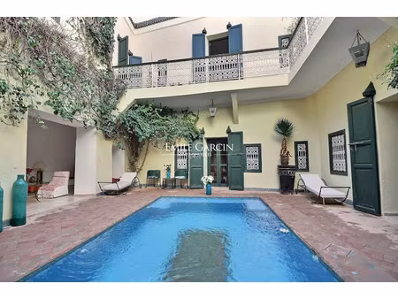 vente immeuble 9 pièces 260 m² à mont-de-marsan (40000)  1 050 000 €