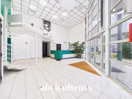 location bureaux 310 m²