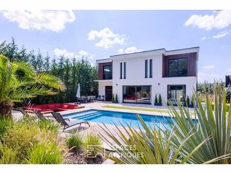 villa d'architecte contemporaine de 2019  avec piscine et prestations d'exception à montli