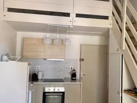 location meublée duplex 3 pièces 25 m² à la seyne-sur-mer (83500)  750 €