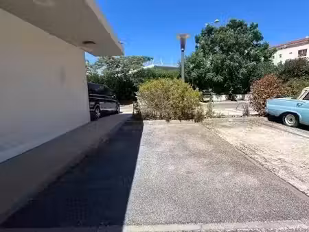 location parking à la seyne-sur-mer (83500)  60 €
