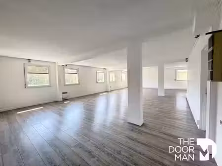 location locaux professionnels 2 pièces 120 m² à rambouillet (78120)  1 200 €