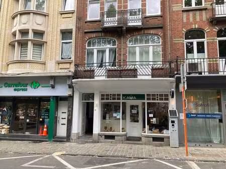 a louer - place saint-job