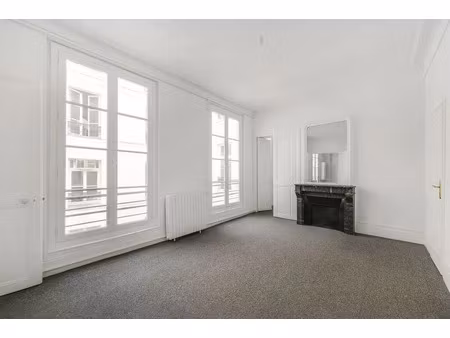 location locaux professionnels 0 pièces 82.37 m² à paris 1er (75001)  5 308 €