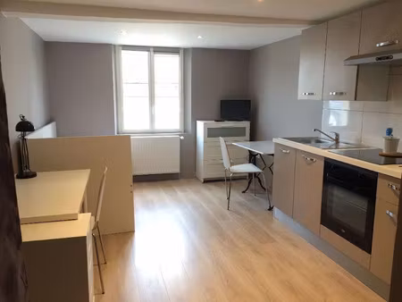 location meublée appartement 1 pièce 20.73 m² à compiegne (60200)  550 €