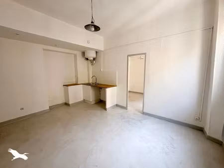 location appartement 3 pièces 42 m² à marseille 11ème (13011)  610 €