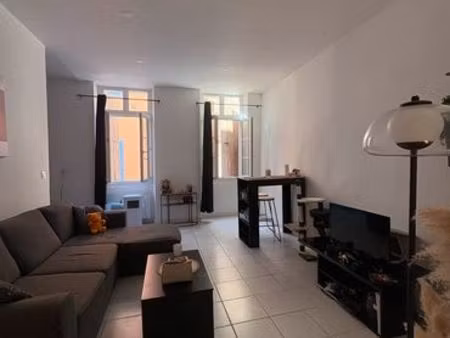 à louer – appartement t2 de 45 m² – quartier saint-jean  perpignan