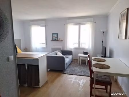 studio 1 pièce 31 m²