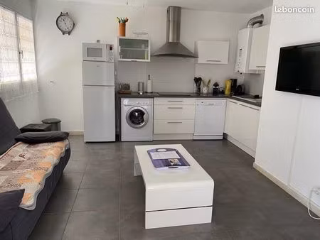 appartement octobre/ mai avec parking
