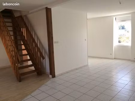 a louer  le creusot  appartement t4/t5 97m2