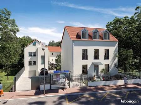 superbe studio t1bis neuf et meublé avec jardin privatif