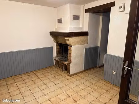 maison 5 pièces. 85m2