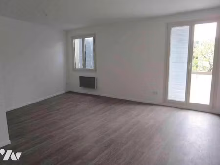 location appartement 1 pièce 66 m² à chalons-en-champagne (51000)  535 €