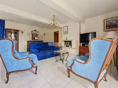 maison rouge