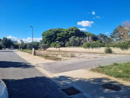 terrain constructible viabilisé à vendre