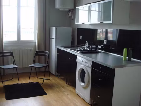 location meublée appartement 1 pièce 21 m² à lyon 7ème (69007)  635 €
