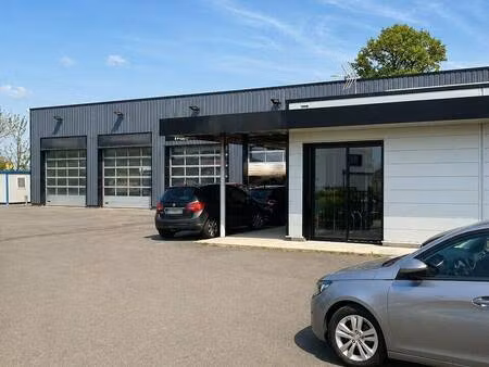 local d'activités à vendre