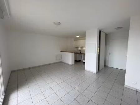 location appartement 2 pièces 44 m² à l'union (31240)  650 €