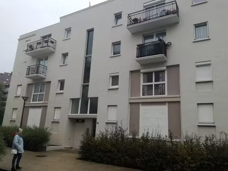 location meublée appartement 1 pièce 33 m² à noisy-le-grand (93160)  680 €