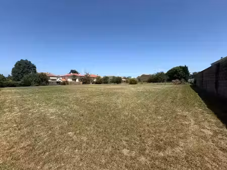vente terrain 2884 m² à tarbes (65000)  195 575 €