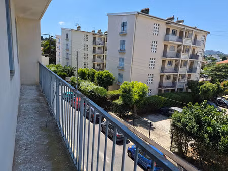 appt t3 pièces à louer - emplacement idéal !