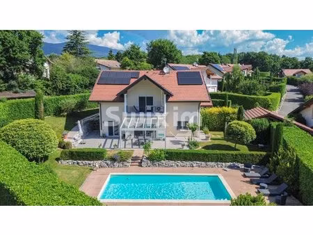 maison individuelle t7 de 281m2 sur terrain de 1'264m2!