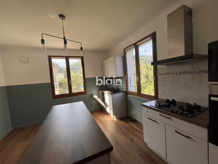 à louer maison de 125 m2 avec jardin domène