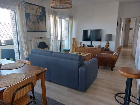 appartement bordeaux 4 pièce avec balcon et terrasse